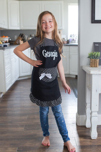 Personalized Girls Apron - Ruffle Apron - Polka Dots - Christmas Gift - Gift for Her - Chef Gift - Gifts for Cooks - Gifts for Bakers - Kids