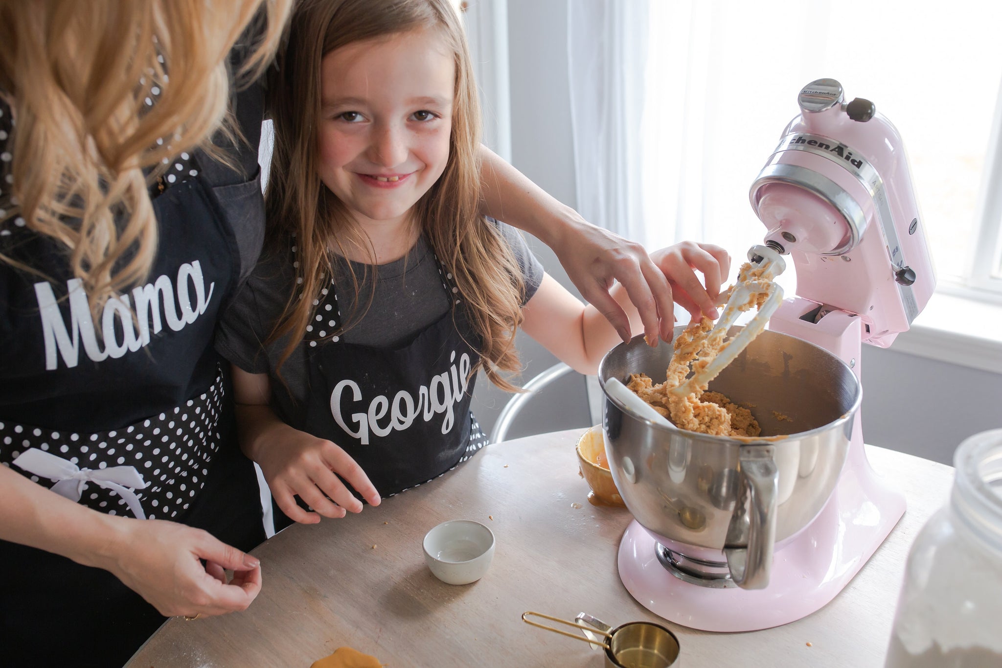 Personalized Mother & Daughter Apron Set - Baking with Mommy